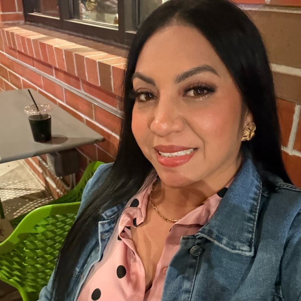 Meet your Posher, Sonia